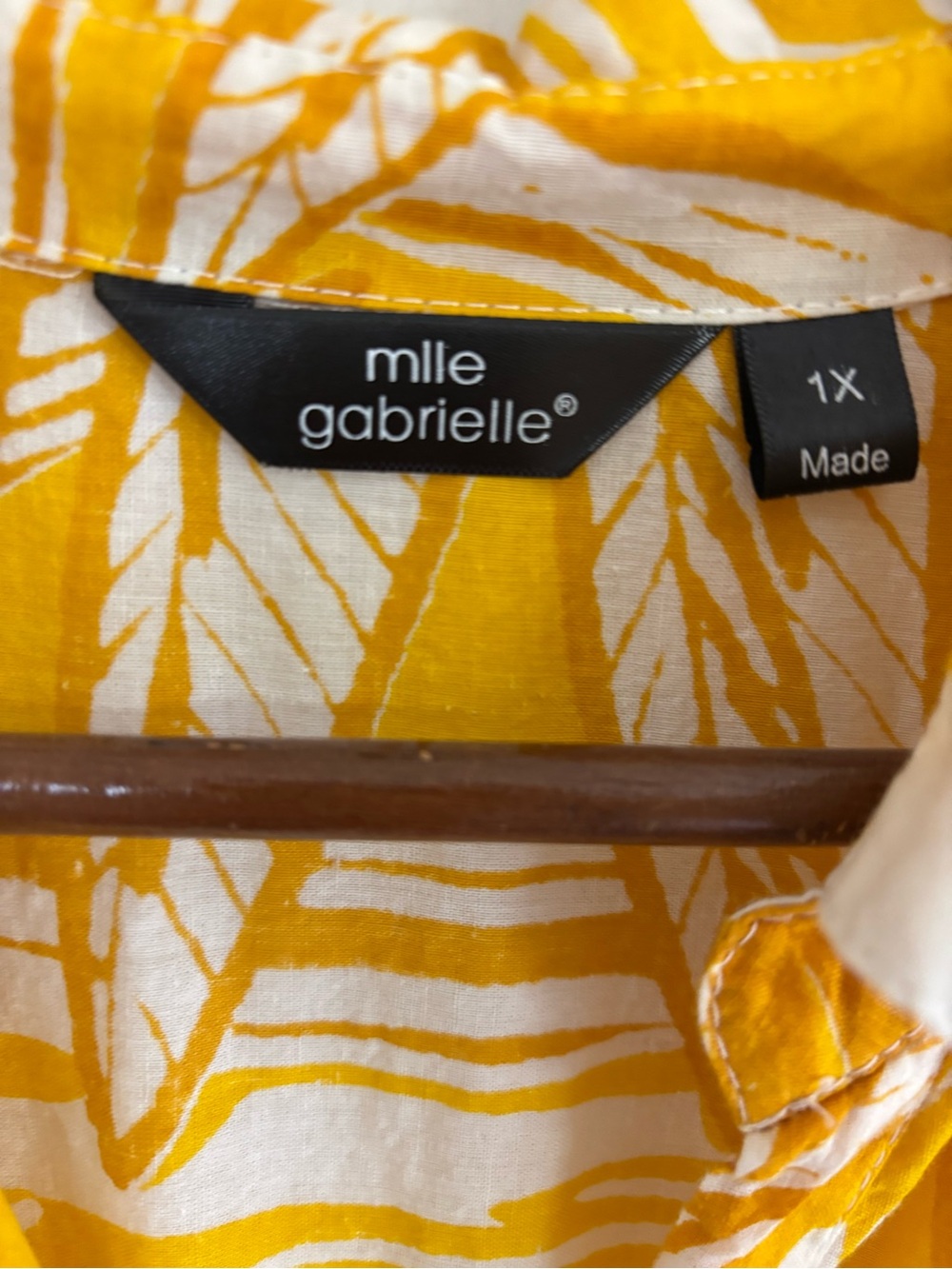 Mlle Gabrielle Yellow and White Tropical Midi Shirt Dress - Picture 2 of 6
